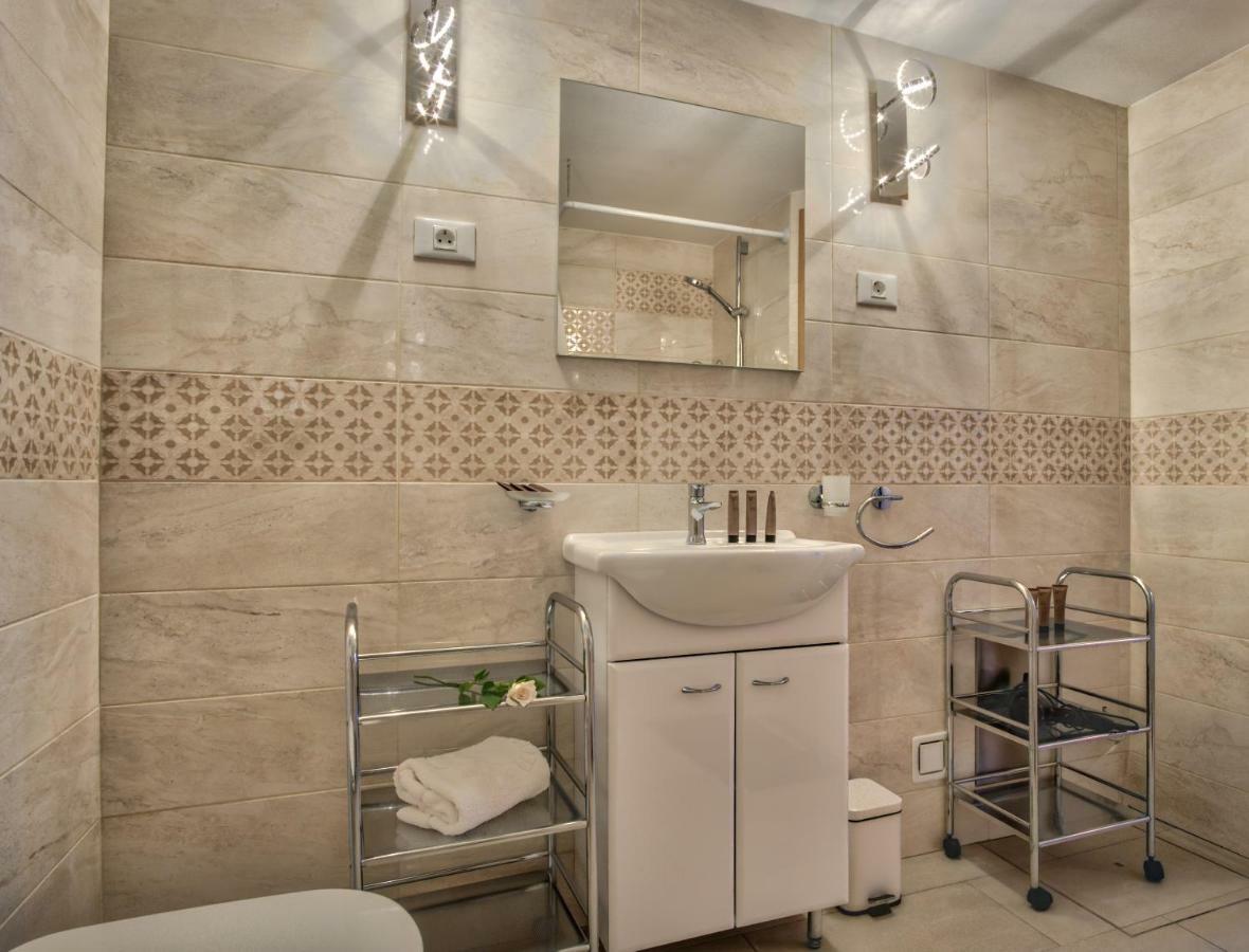 Apartment Pod Velbi Любляна Екстер'єр фото